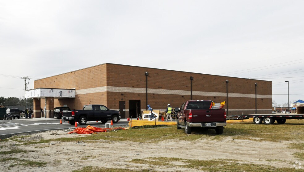 More Photos Of 6150 Old College Dr, Suffolk Drugstore For Sale