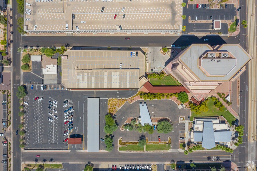 More Photos Of 3636 N Central Ave, Phoenix Office For Lease