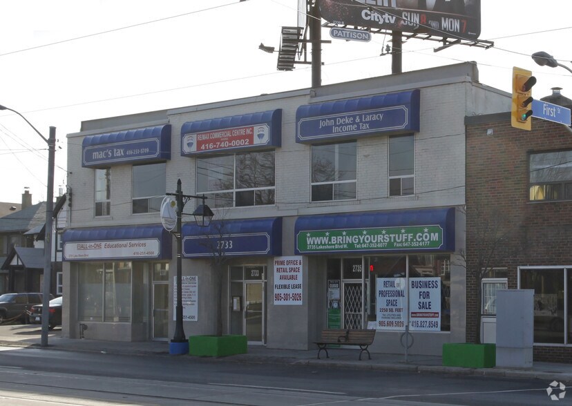 More Photos Of 2731-2733 Lake Shore Blvd W, Toronto Storefront Retail Office For Lease