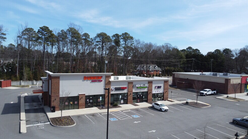 More Photos Of 7721 Brook Rd, Richmond Storefront For Lease