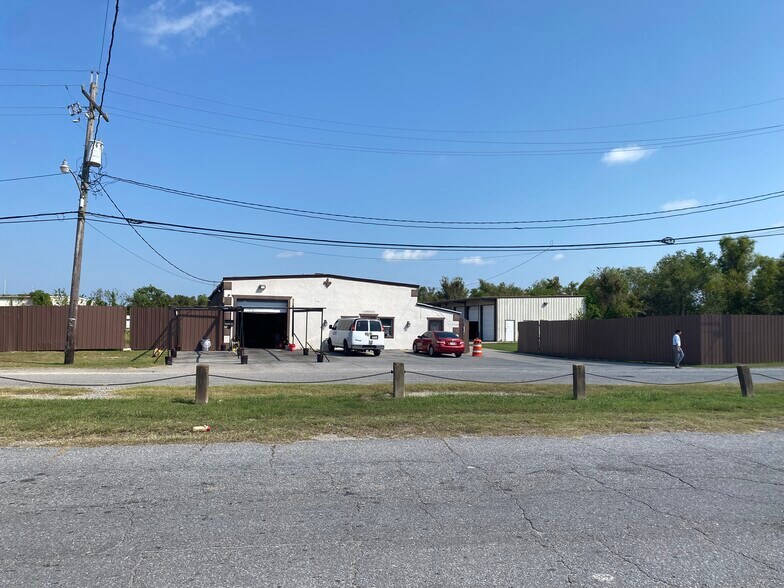 More Photos Of , New Orleans General Retail For Sale