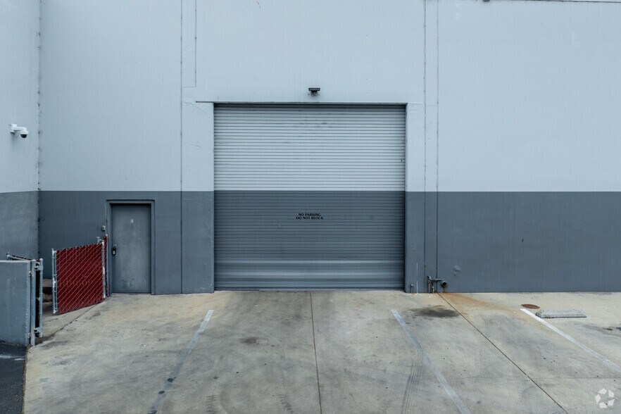 More Photos Of 350 Coral St, Santa Cruz Warehouse For Lease