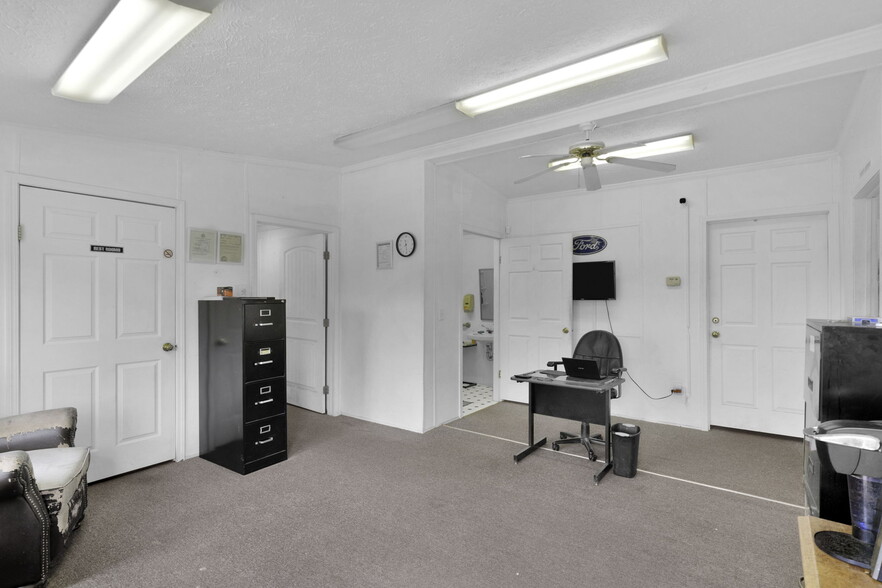 More Photos Of 1212 Constitution Blvd, Rock Hill Auto Dealership For Sale