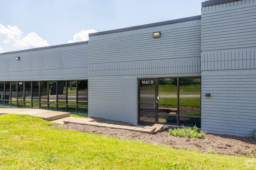 More Photos Of 1645 Murfreesboro Rd, Nashville Unknown For Lease