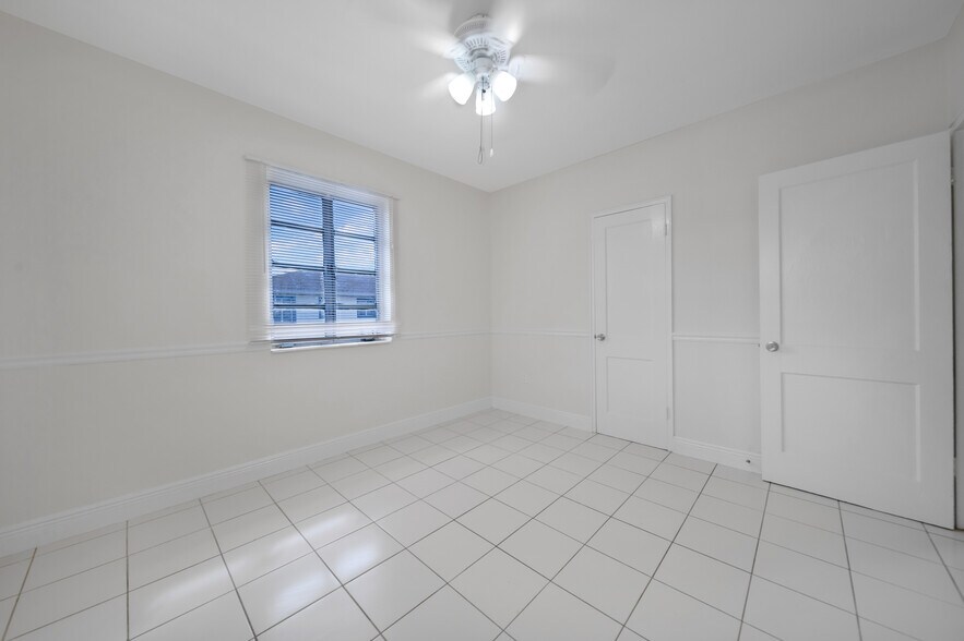 More Photos Of 931 SW 3rd St, Miami Apartments For Sale