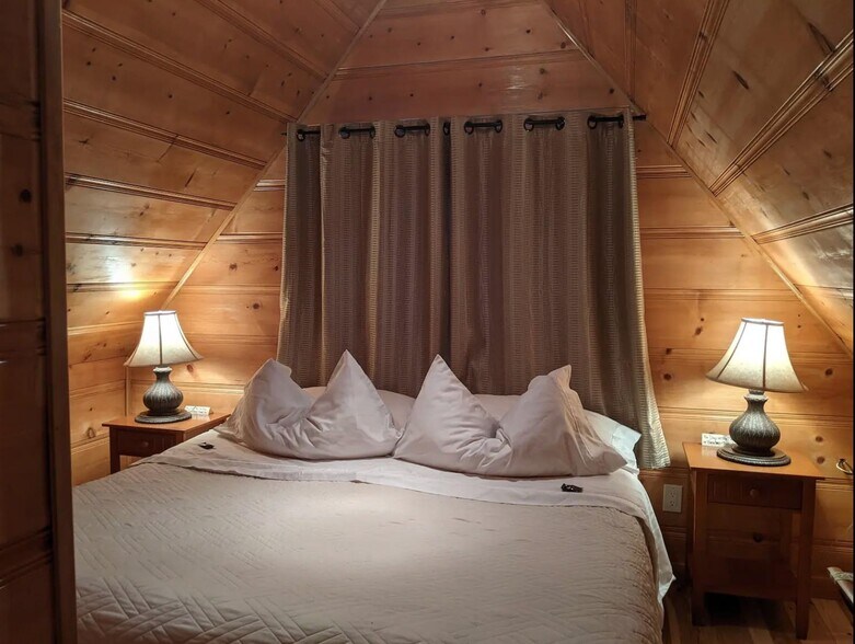 More Photos Of 2255 W Lake Blvd, Tahoe City Flex For Sale
