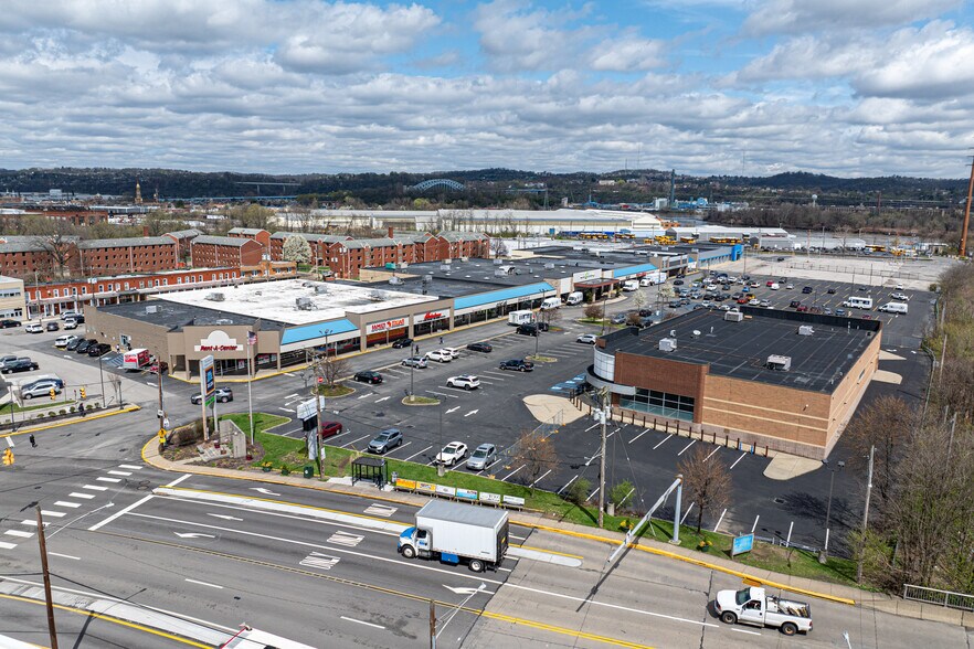 Primary Photo Of 136 McKees Rocks Plz, McKees Rocks Unknown For Lease