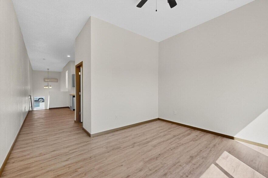 More Photos Of 9368 Valley View Dr NW, Albuquerque Apartments For Sale