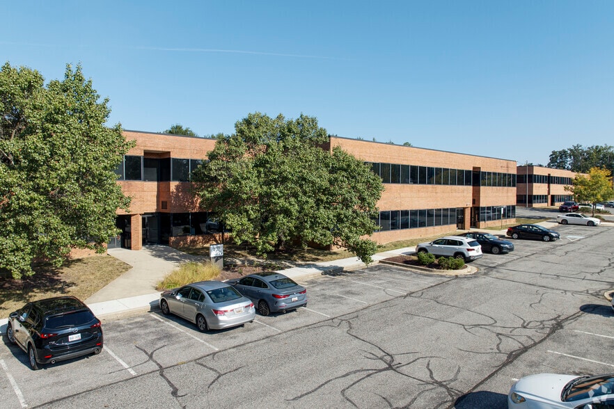 More Photos Of 4000 Blackburn Ln, Burtonsville Unknown For Lease