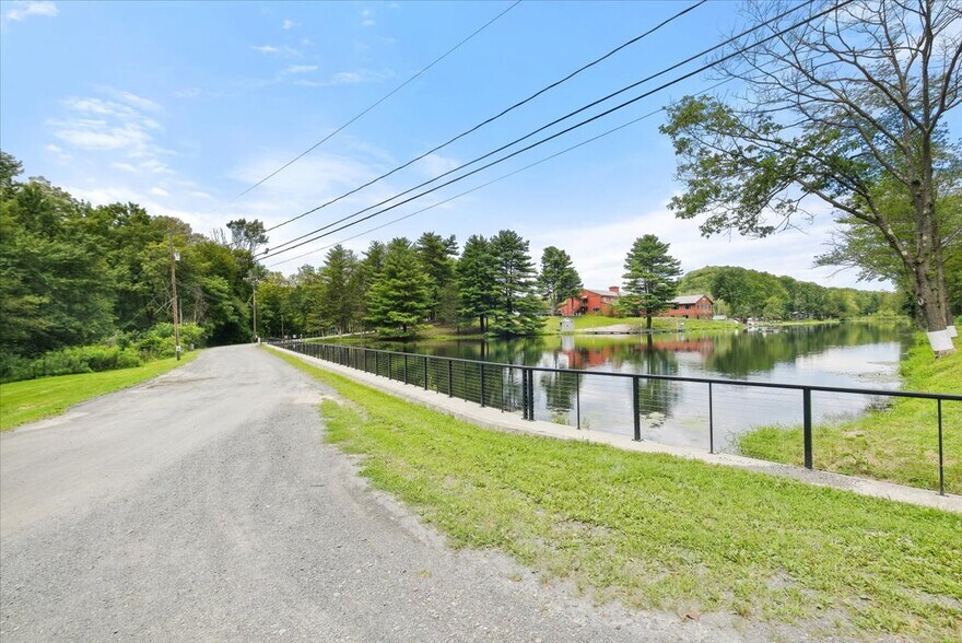 More Photos Of 64 White Dr, Milan Specialty For Sale