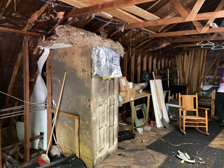 More Photos Of 2715-2719 W Broadway Ave, Minneapolis Fast Food For Sale