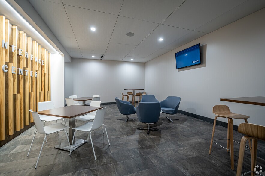 More Photos Of 5333 Westheimer Rd, Houston Office For Lease