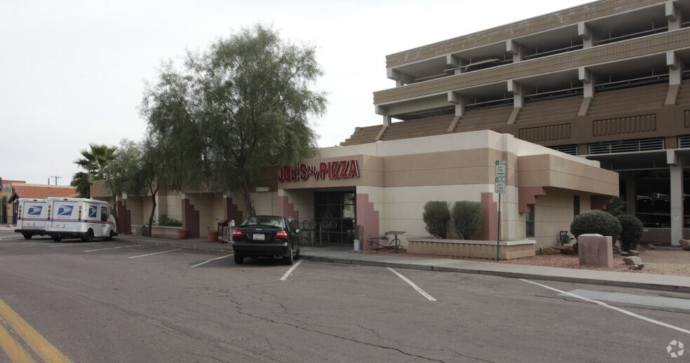 More Photos Of 7323-7325 E Shoeman Ln, Scottsdale Restaurant For Lease