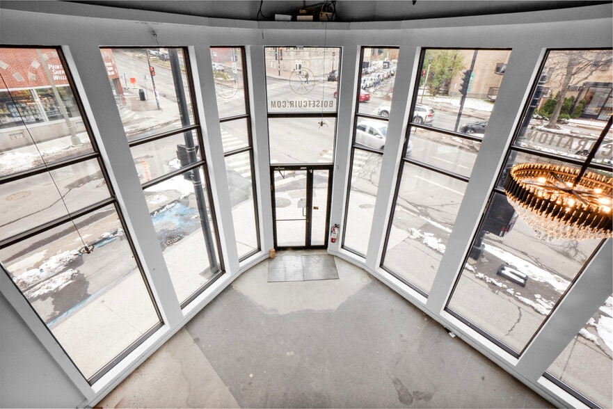 More Photos Of 3000 Rue Saint-Antoine O, Montréal Storefront Retail Office For Lease