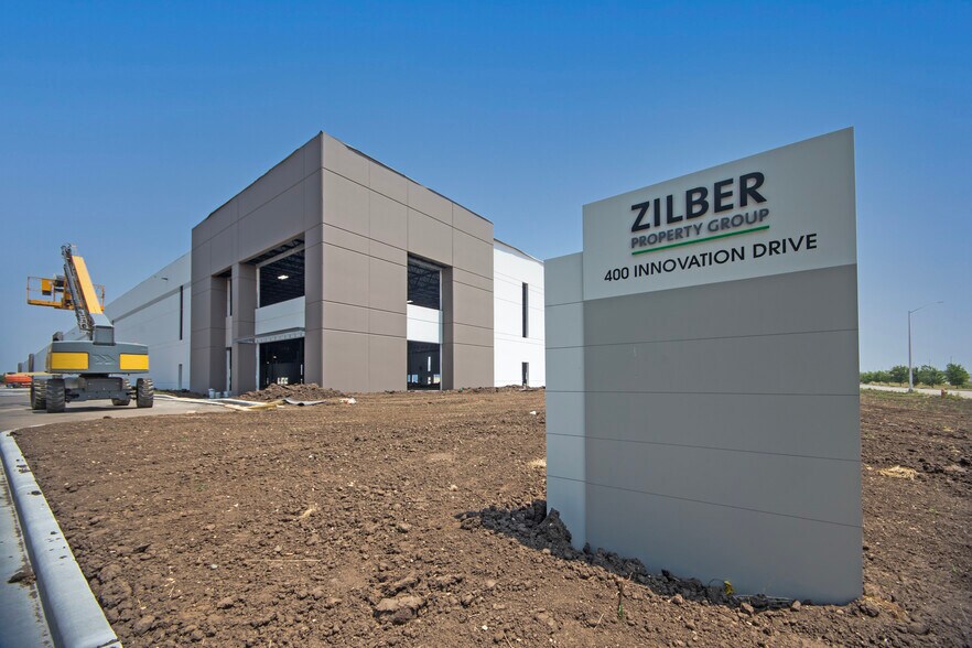 More Photos Of 400 Innovation Dr, Janesville Industrial For Lease