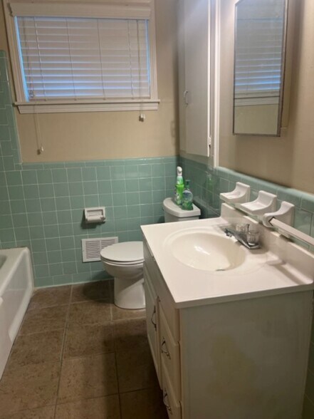 More Photos Of 2351 Dutch Fork Rd, Chapin Auto Repair For Sale