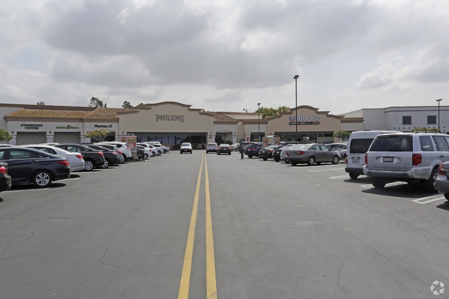 More Photos Of 11030 Jefferson Blvd, Culver City Unknown For Lease