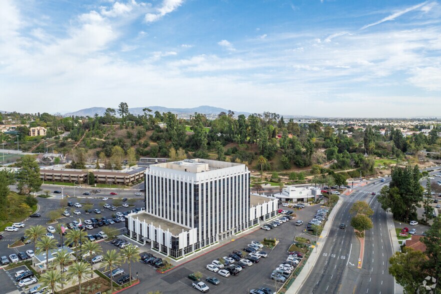More Photos Of 1400 N Harbor Blvd, Fullerton Loft Creative Space For Lease