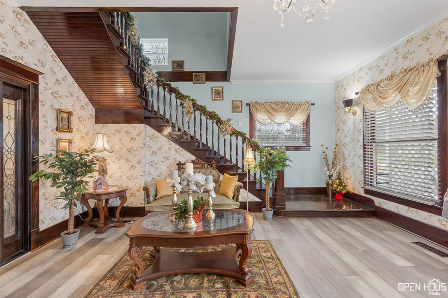 More Photos Of 405 W Gilbert St, Henrietta Hospitality For Sale