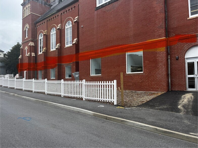 More Photos Of 75 Bacon St, Biddeford Religious Facility For Lease