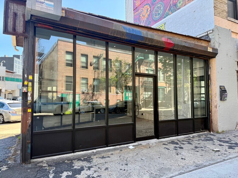 More Photos Of 454 S 5th St, Brooklyn Auto Dealership For Lease