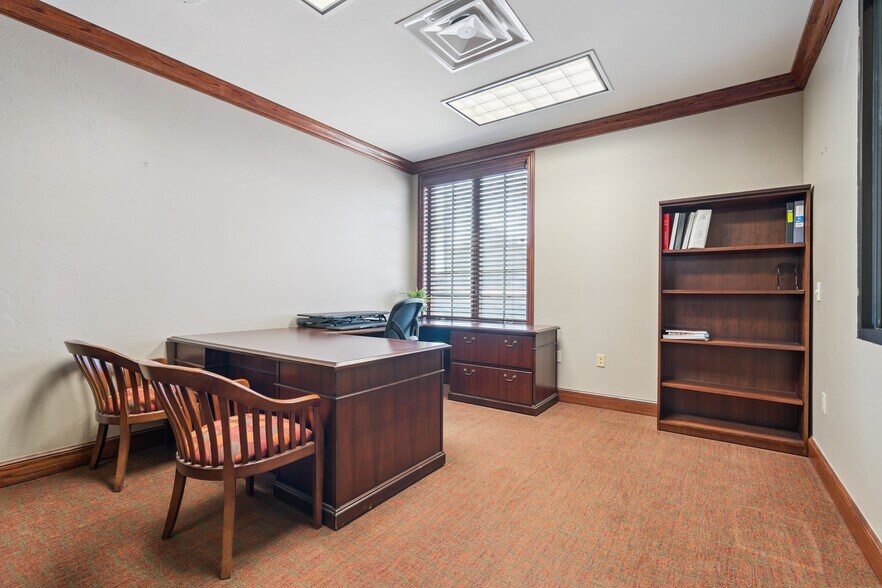 More Photos Of 525 S Jardot Rd, Stillwater Office Residential For Sale