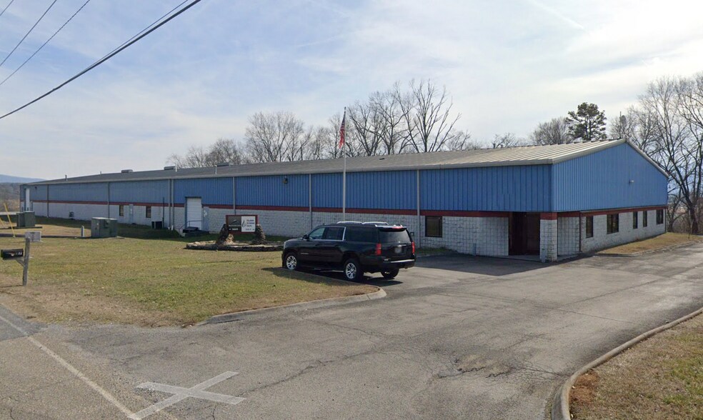 More Photos Of 127 River Bend Dr, Sevierville Warehouse For Lease