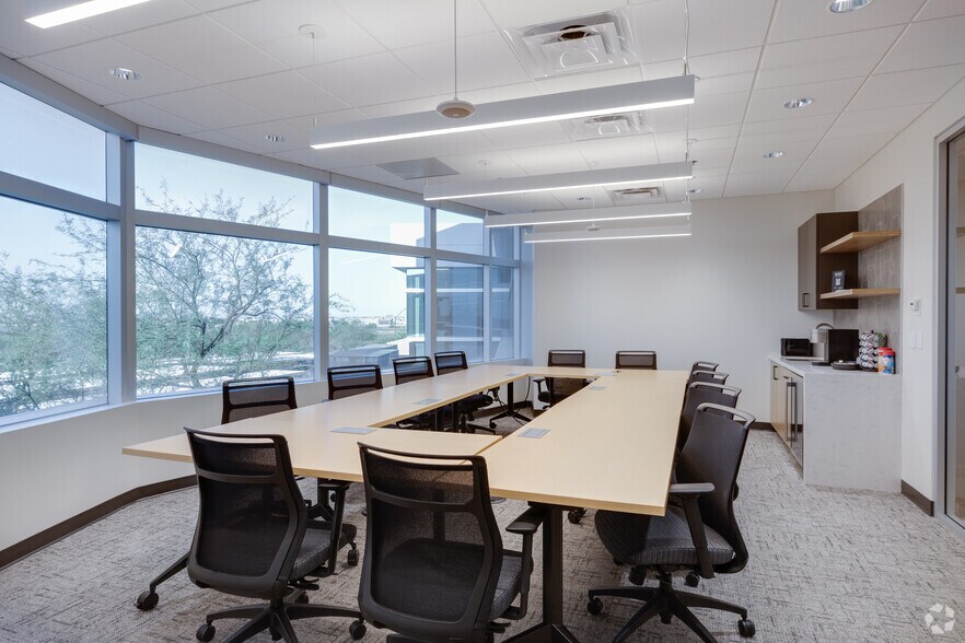 More Photos Of 17851 N 85th St, Scottsdale Office For Lease