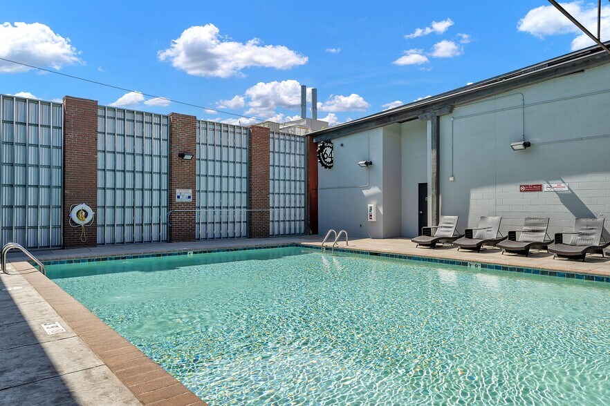 More Photos Of 575 E 4th St, Winston-Salem Apartments For Lease