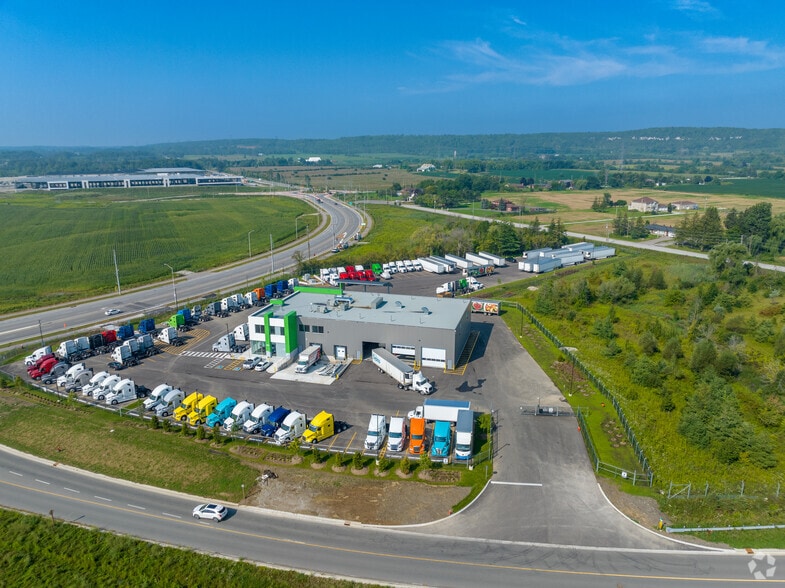 More Photos Of 7265 5 Side Rd, Milton Service For Sale