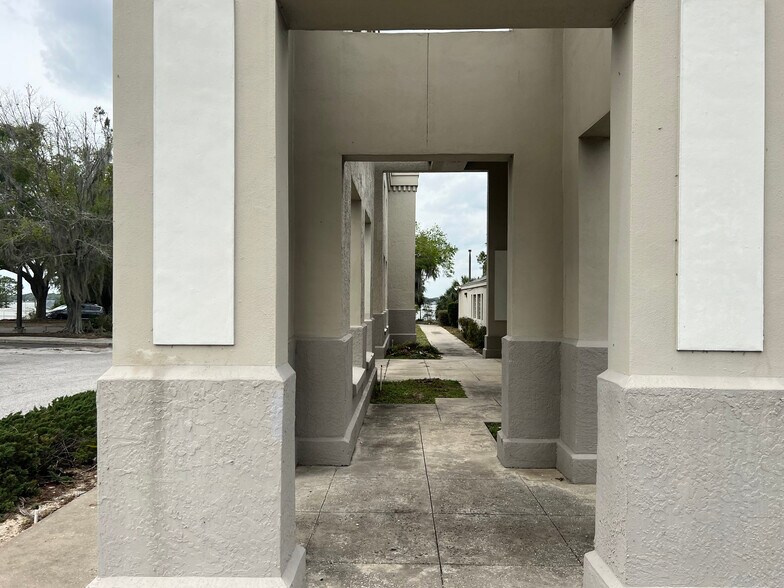 More Photos Of 455 6th St NW, Winter Haven Office For Lease