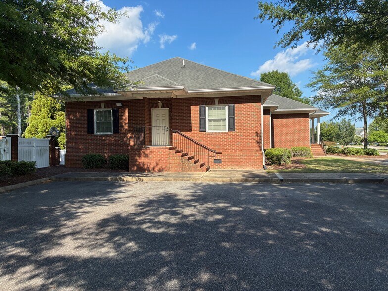 More Photos Of 1880 W City Dr, Elizabeth City Medical For Sale