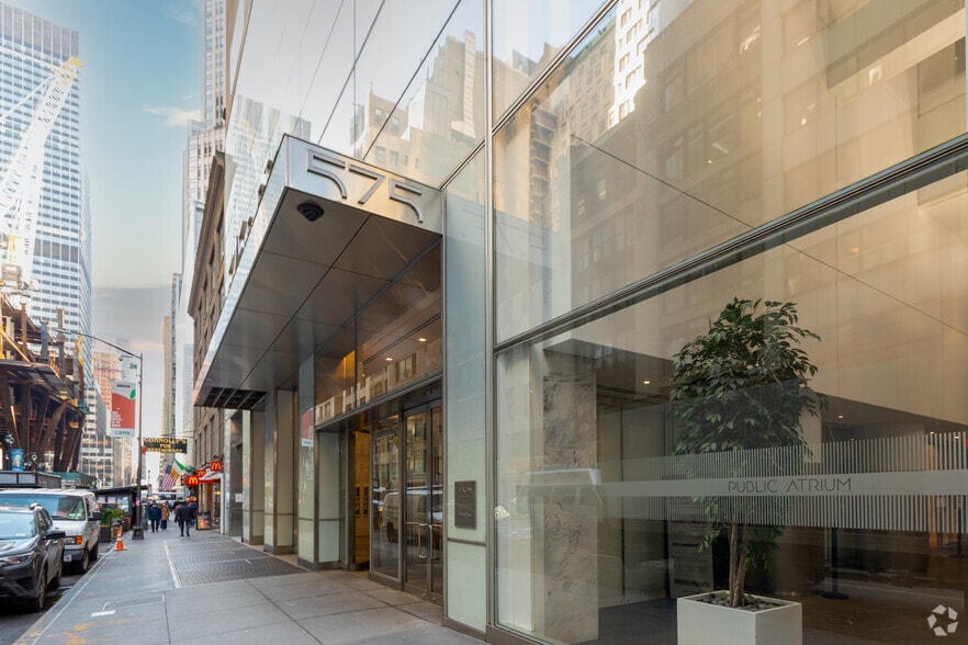 More Photos Of 575 Fifth Ave, New York Office For Lease