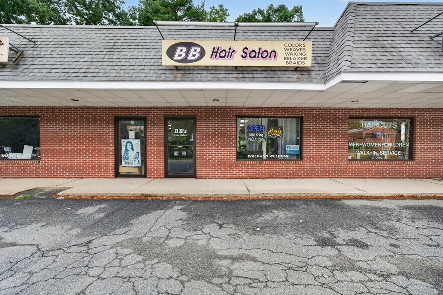More Photos Of 131 Boston Rd, North Billerica General Retail For Sale
