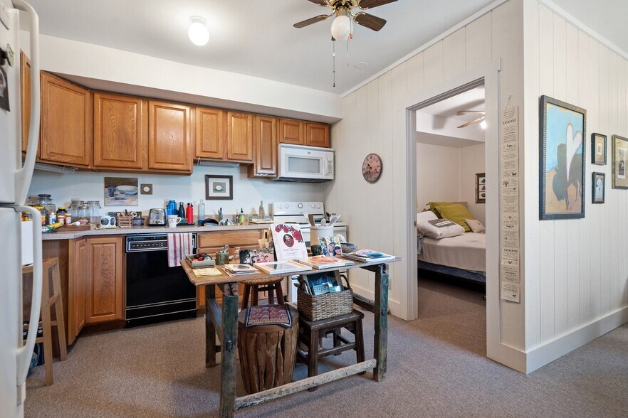 More Photos Of 11947 Lee Hwy, Sperryville Multifamily For Sale