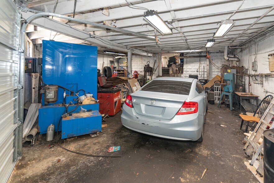 More Photos Of 655 E 25th St, Baltimore General Retail For Sale