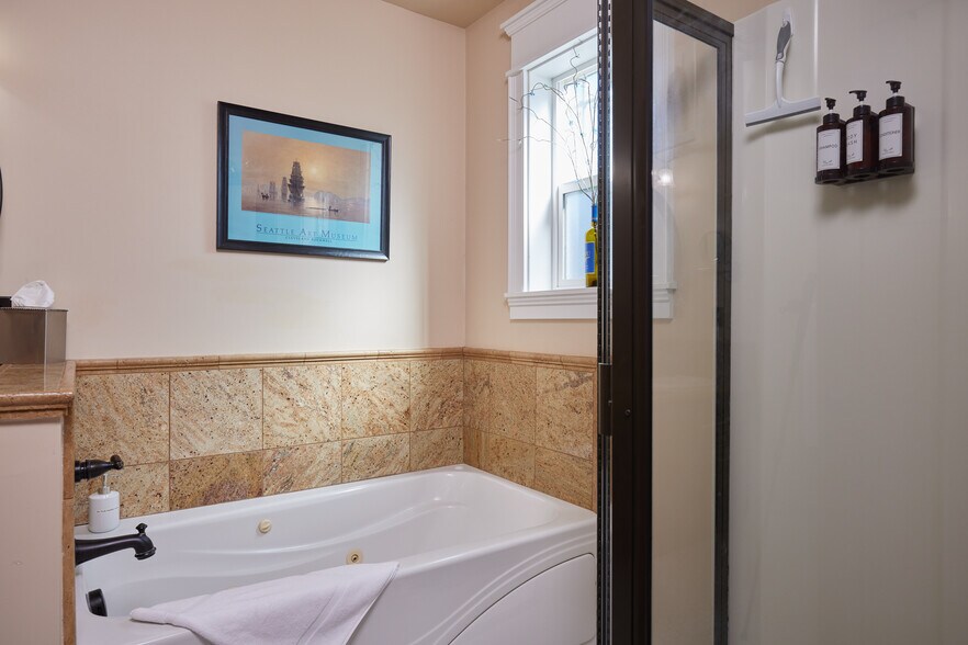 More Photos Of 527 Catherine St, Walla Walla Hospitality For Sale