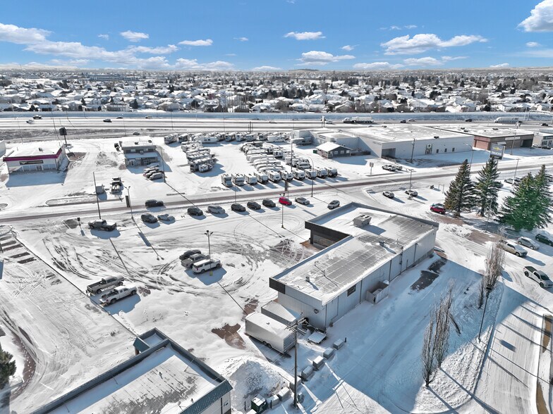 More Photos Of 1276 Trans Canada Way SE, Medicine Hat Showroom For Sale
