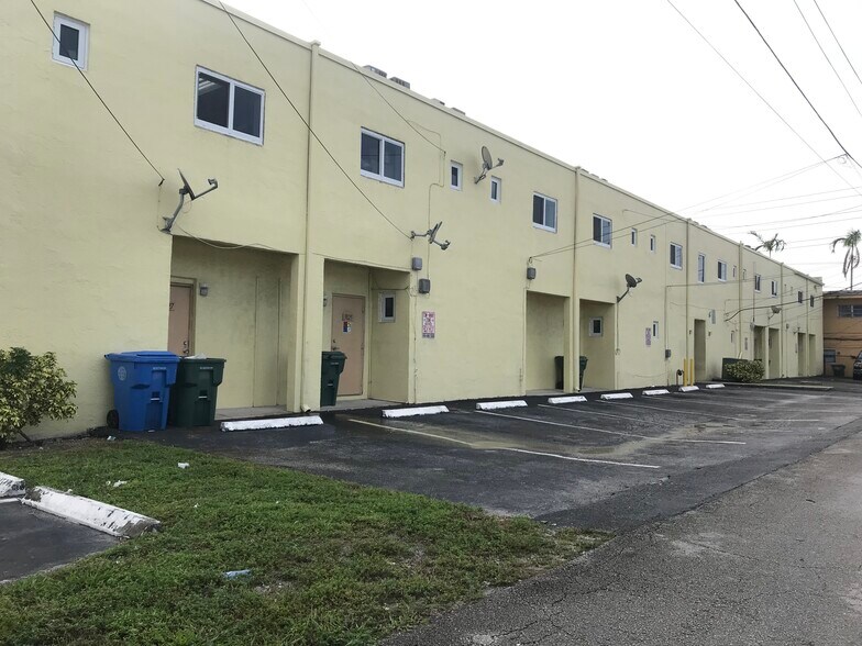 More Photos Of 3809-3847 N Andrews Ave, Fort Lauderdale Office For Lease