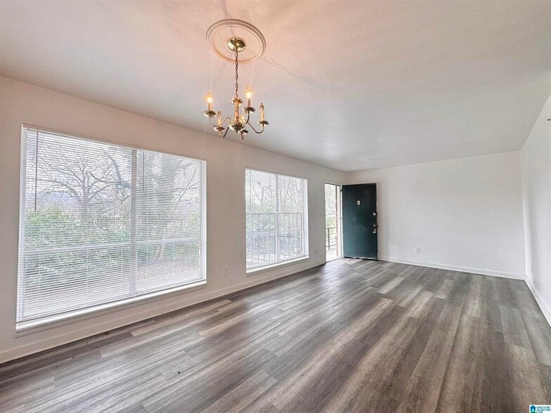 More Photos Of 137 59th St N, Birmingham Apartments For Sale