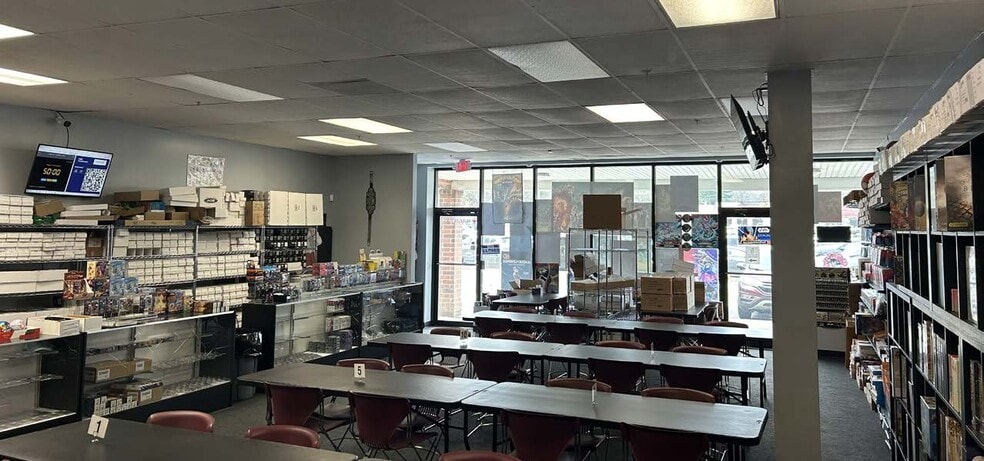 More Photos Of 7979-7991 Broadview Rd, Broadview Heights Freestanding For Lease