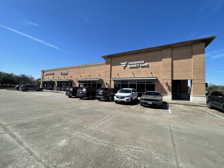 More Photos Of 26321 Northwest Fwy, Cypress Unknown For Lease