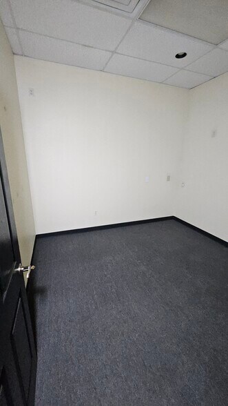 More Photos Of 4415-4433 Tx-322-loop, Abilene Unknown For Lease