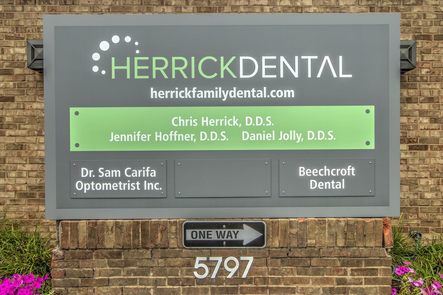 More Photos Of 5797 Beechcroft Rd, Columbus Medical For Lease