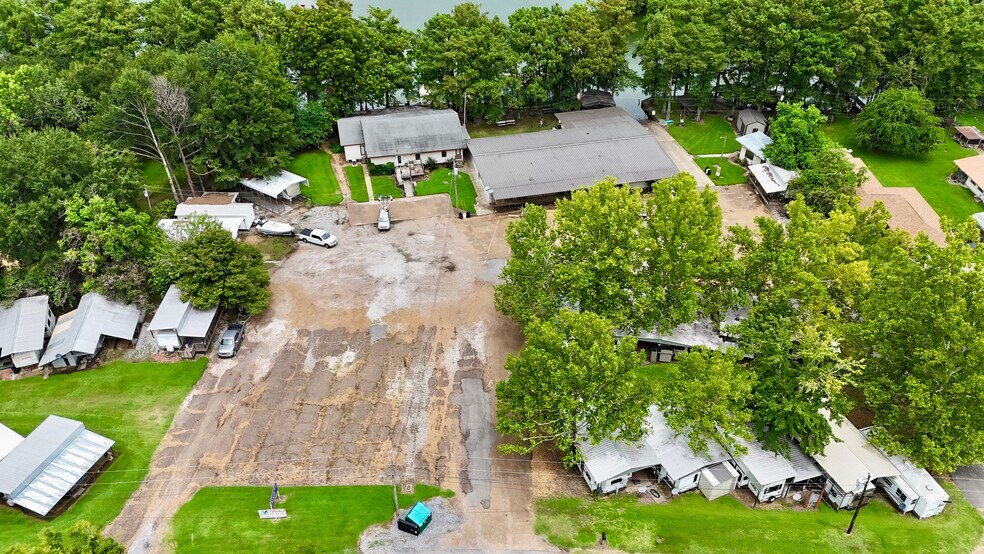 More Photos Of 1424 Fisherman Dr, Ferriday Hotel For Sale