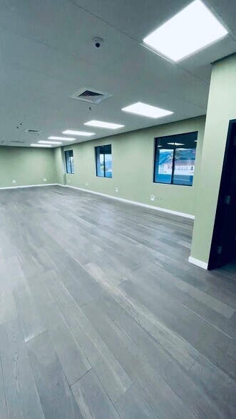 More Photos Of 3933 Foothill Blvd, Glendale Apartments For Lease