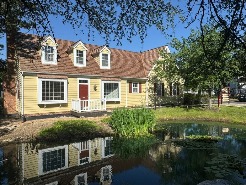 More Photos Of 1623 W Colonial Pky, Inverness Medical For Sale