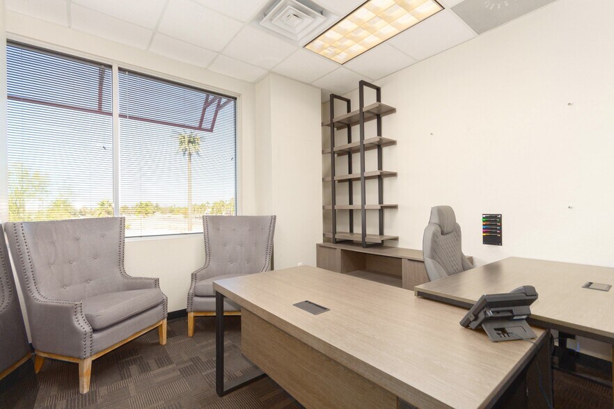 More Photos Of 1040 S Gilbert Rd, Gilbert Storefront Retail Office For Lease