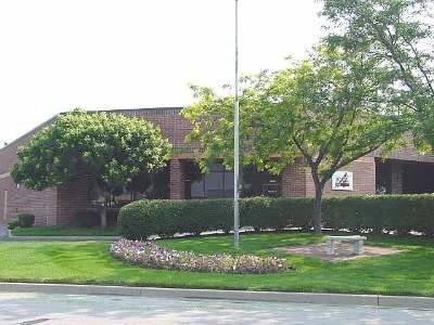 More Photos Of 6101-6121 E Connecticut Ave, Kansas City Flex For Lease