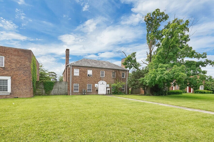 More Photos Of 3349 E Broad St, Columbus Multifamily For Sale